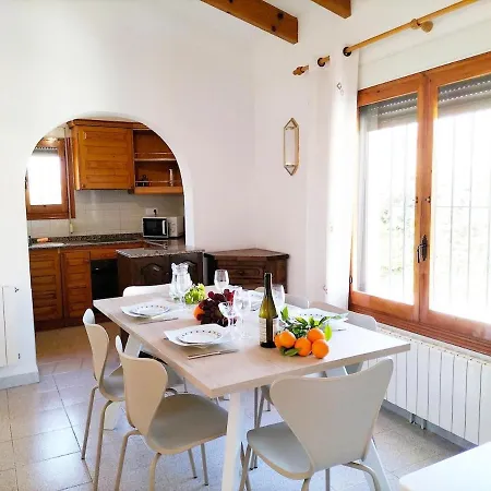 Casa Margarita, Cerca De La Playa Y Con Piscina *