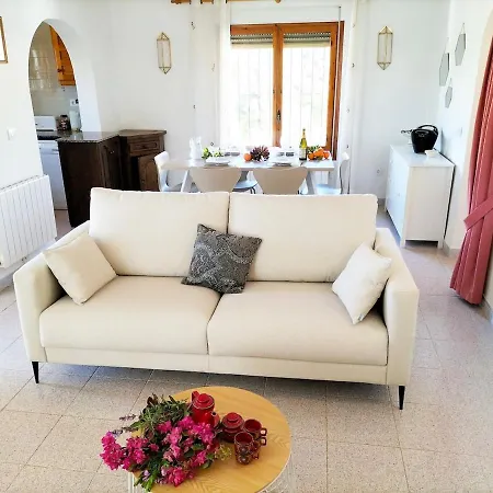 別荘 Casa Margarita, Cerca De La Playa Y Con Piscina カルプ