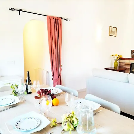 Casa Margarita, Cerca De La Playa Y Con Piscina Vakantiehuis *