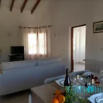 Casa Margarita, Cerca De La Playa Y Con Piscina Holiday home