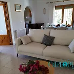 펜션 Casa Margarita, Cerca De La Playa Y Con Piscina 칼페