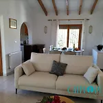 Casa Margarita, Cerca De La Playa Y Con Piscina
