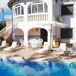 Casa Margarita, Cerca De La Playa Y Con Piscina