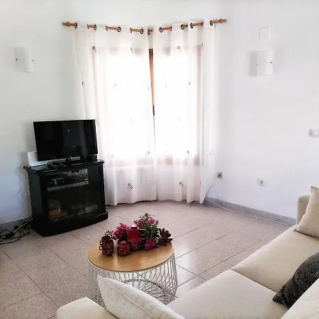 بيت للعطل Casa Margarita, Cerca De La Playa Y Con Piscina