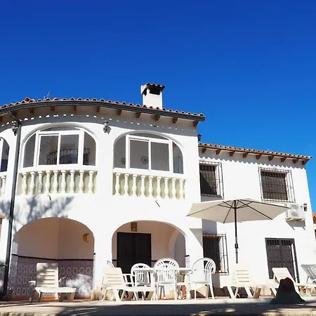 Casa Margarita, Cerca De La Playa Y Con Piscina بيت للعطل *