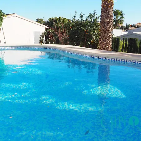 Casa Margarita, Cerca De La Playa Y Con Piscina