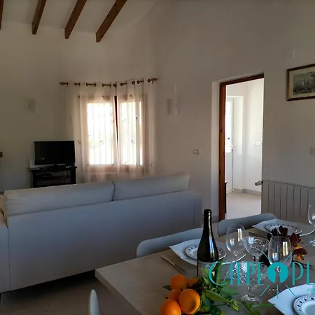 Casa Margarita, Cerca De La Playa Y Con Piscina Tatil Evi