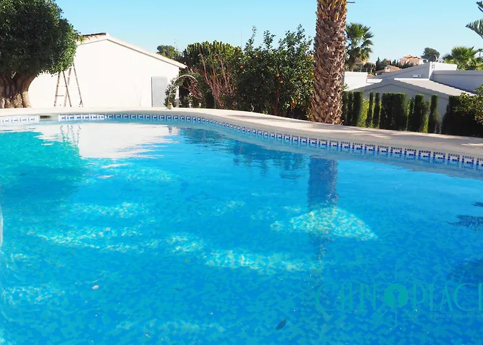 Casa Margarita, Cerca De La Playa Y Con Piscina