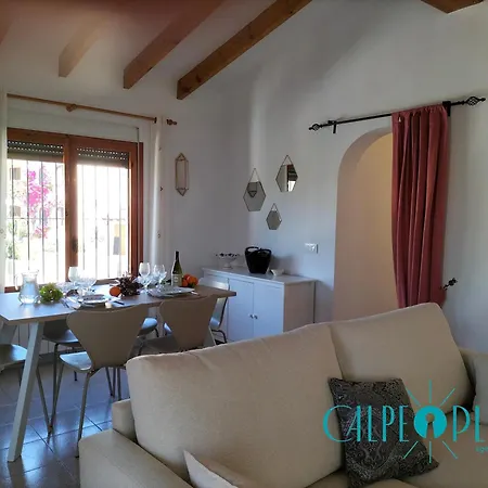 Casa Margarita, Cerca De La Playa Y Con Piscina